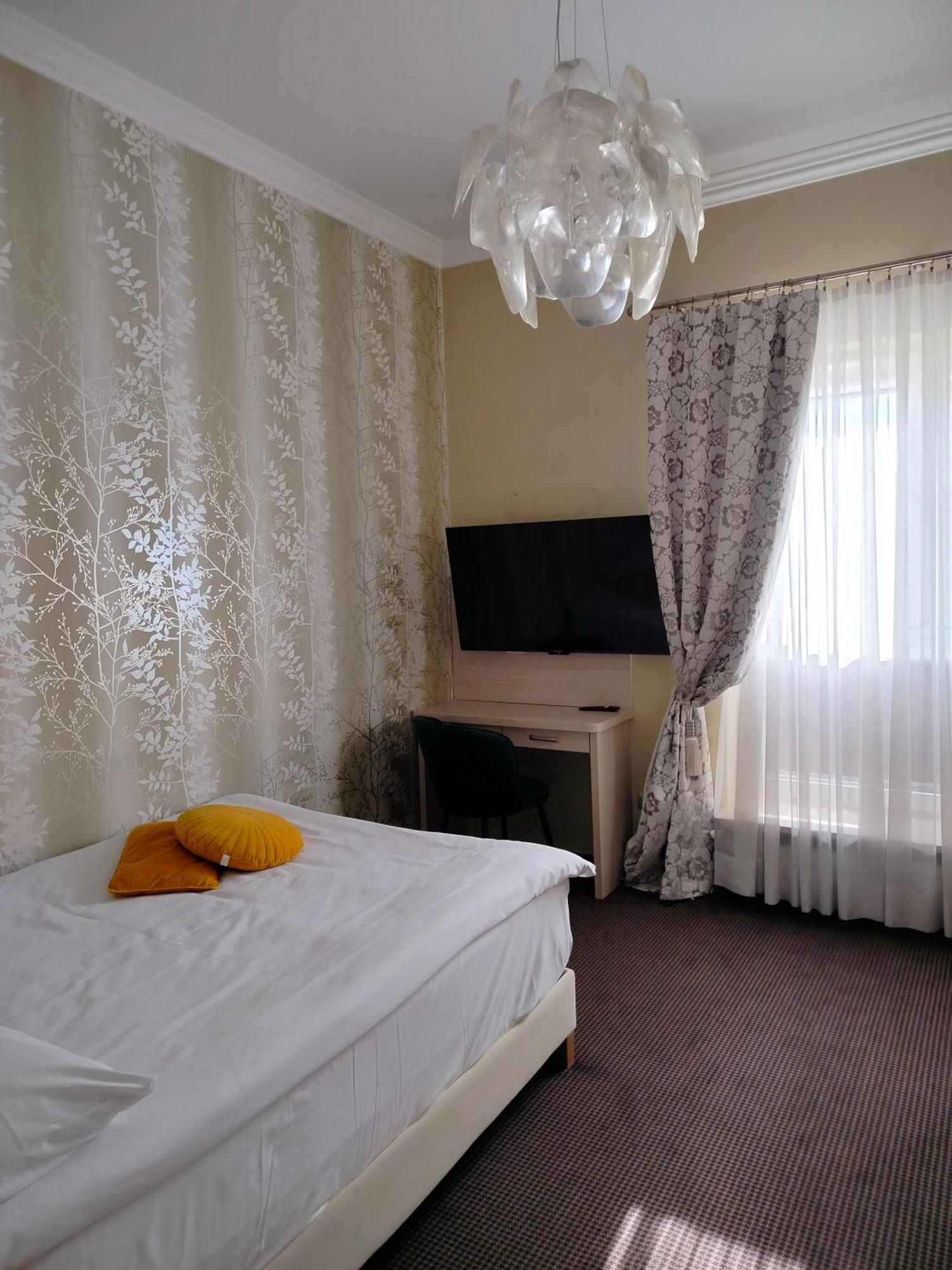 Hotel Sokolowska Airport Modlin Nowy Dwór Mazowiecki Szoba fotó